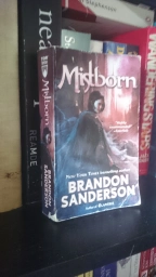 Brandon Sanderson: Mistborn